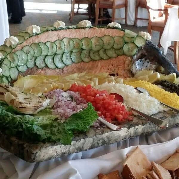 Decorative fish platter display